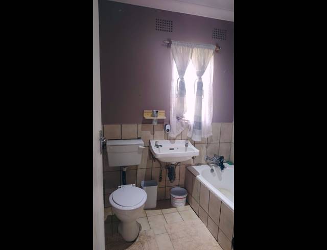 2 BEDROOM HOUSE TO LET IN SONLAND PARK